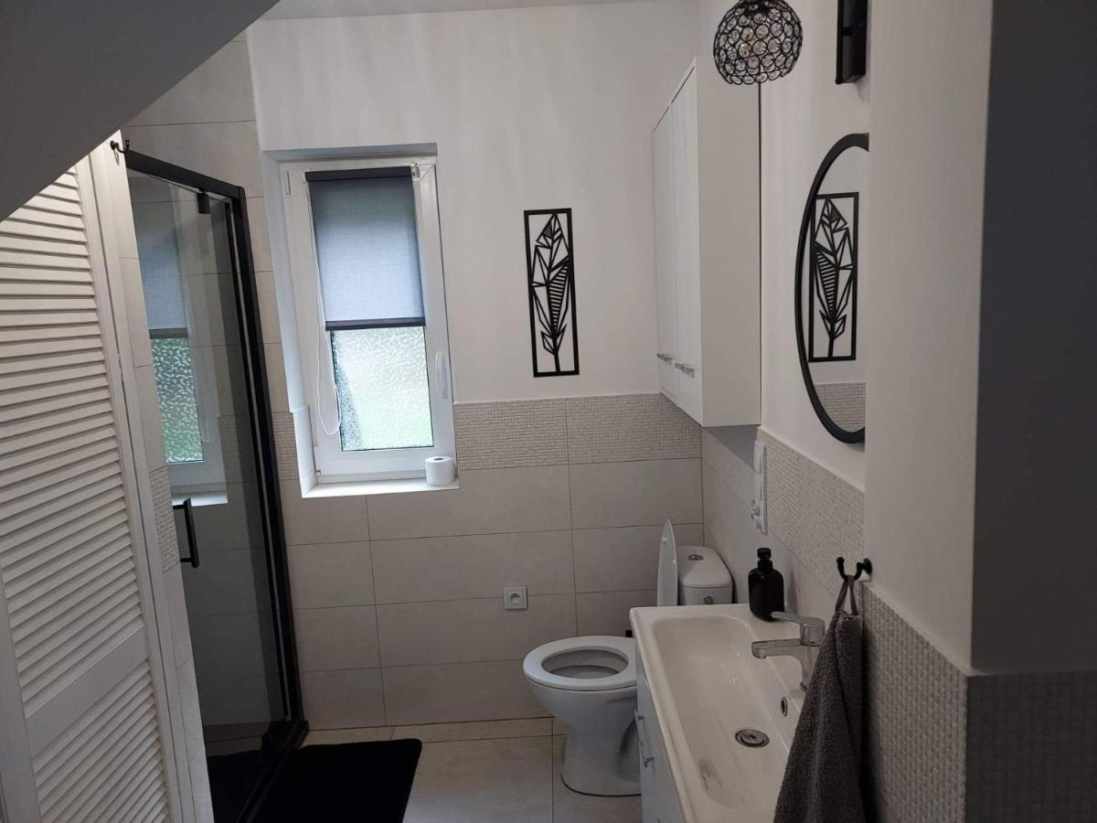 Dom Piotrusiowka Nad Zalewem Klimkowka Villa Buitenkant foto